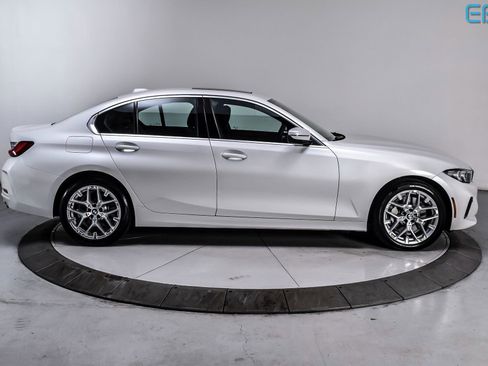 Used 2025 BMW 330i xDrive Sedan w/ Convenience Package AWD/4WD image 7