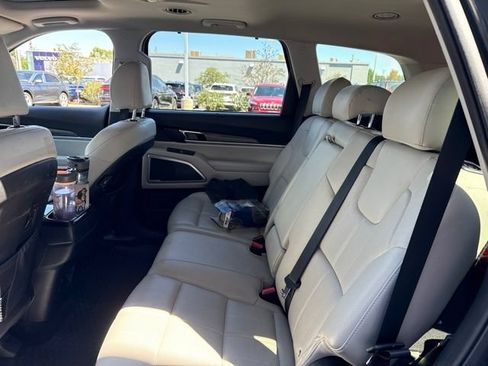 Used 2020 Kia Telluride EX AWD/4WD image 9