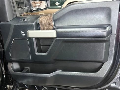 Used 2018 Ford F350 Lariat w/ Lariat Ultimate Package image 28