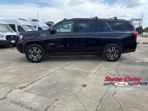 Used 2023 GMC Yukon XL AT4 w/ AT4 Premium Plus Package image 9