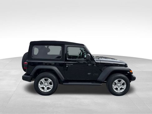 Used 2022 Jeep Wrangler Sport S image 7