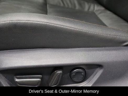 Used 2025 Toyota Camry XLE FWD image 19