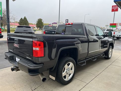 Used 2015 GMC Sierra 2500 Denali w/ Duramax Plus Package image 5