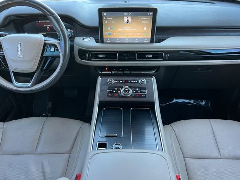 Used 2020 Lincoln Aviator Reserve w/ Equipment Group 201A RWD image 3