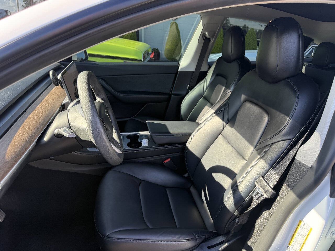 Used 2022 Tesla Model Y Long Range AWD/4WD image 13
