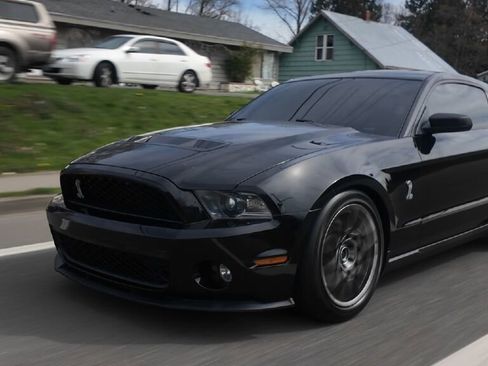 Used 2012 Ford Mustang Shelby GT500 w/ SVT Performance Pkg image 6