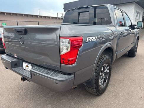 Used 2019 Nissan Titan PRO-4X w/ Pro-4x Convenience Package AWD/4WD image 7