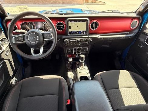 Used 2023 Jeep Wrangler Unlimited Rubicon AWD/4WD image 12