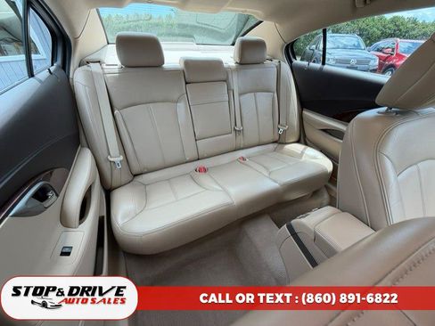 Used 2011 Buick LaCrosse CXL FWD image 15