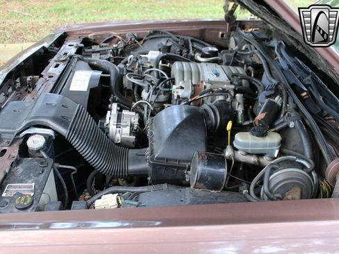 Used 1989 Ford LTD Crown Victoria image 18