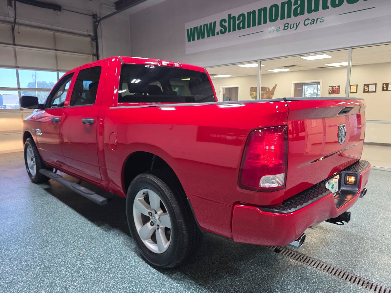Used 2016 RAM 1500 Express w/ Popular Equipment Group AWD/4WD image 9