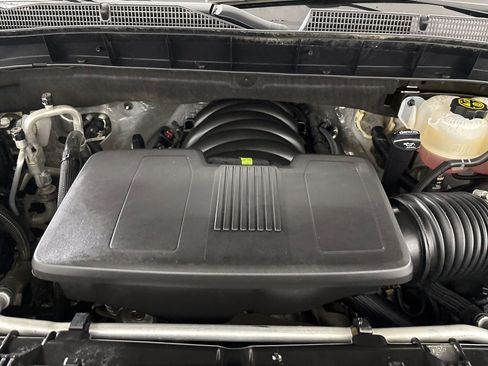 Used 2023 GMC Sierra 1500 SLE image 31