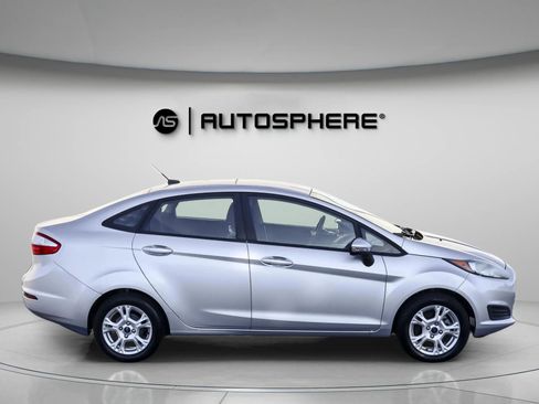 Used 2016 Ford Fiesta SE image 11