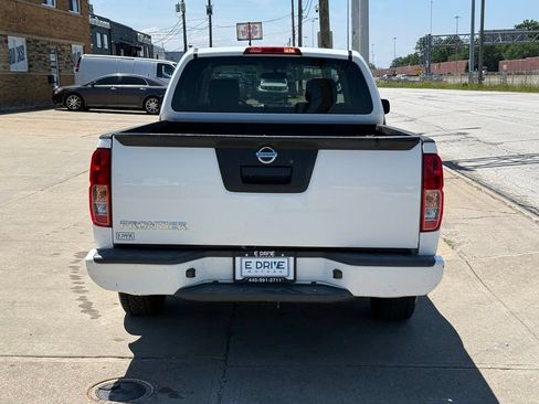 Used 2019 Nissan Frontier S RWD image 8