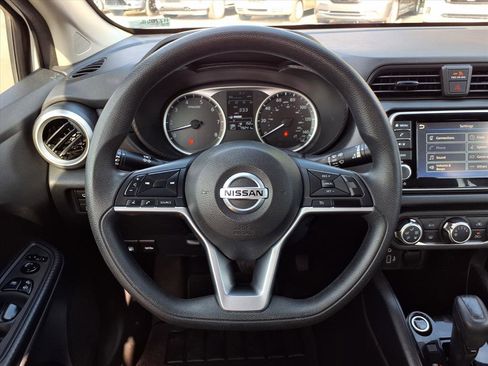 Used 2021 Nissan Versa S image 14
