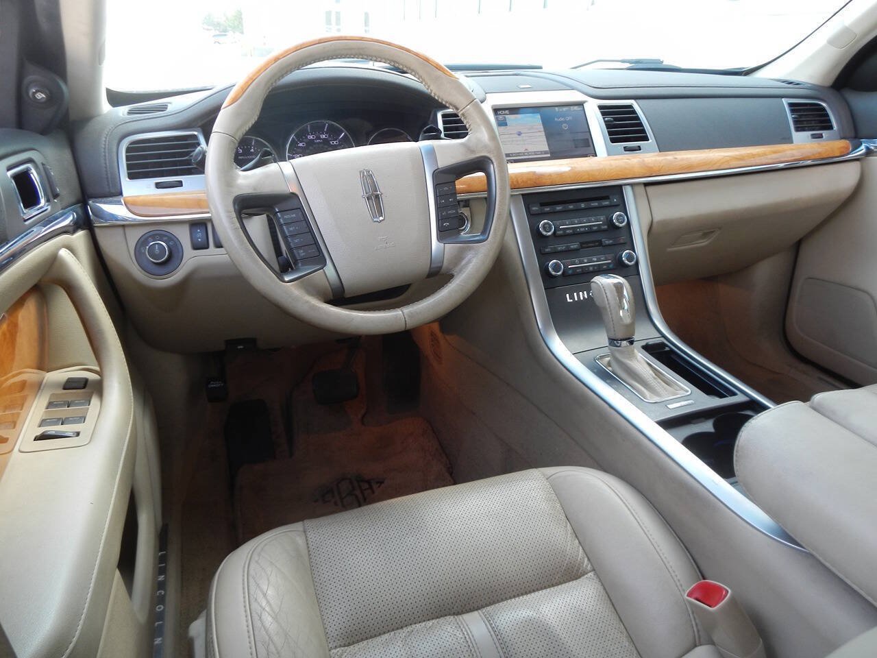 Used 2011 Lincoln MKS AWD w/ 102A Rapid Spec Order Code image 32