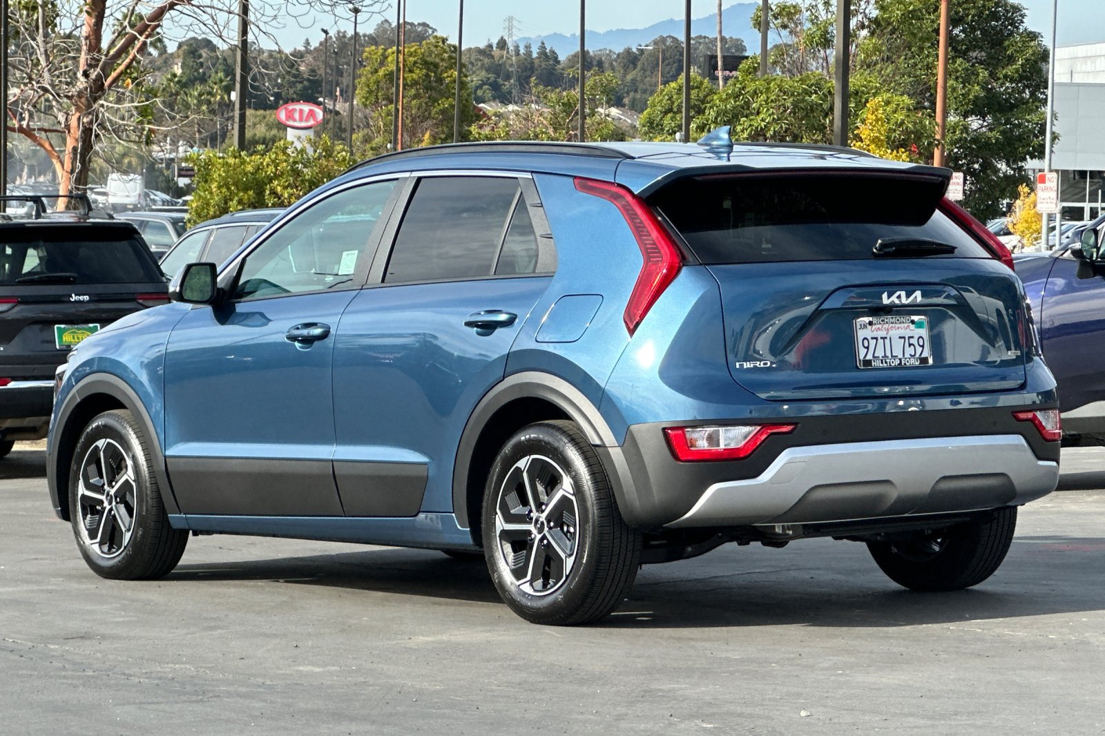 Certified 2026 Kia Niro EX FWD image 8
