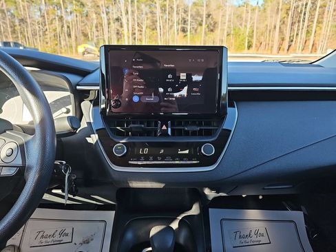 Used 2024 Toyota Corolla LE image 24