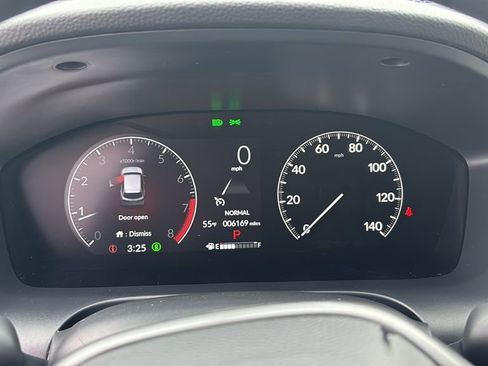 Used 2025 Honda HR-V LX image 16