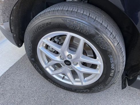 Used 2023 Ford Edge SEL image 13