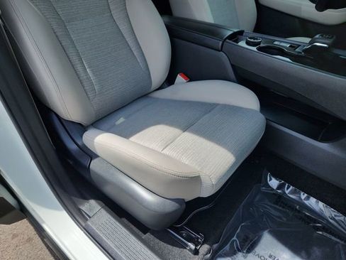 Used 2023 Nissan Rogue SV AWD/4WD image 26
