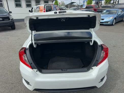 Used 2018 Honda Civic EX-T image 16