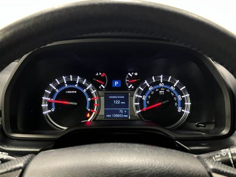 Used 2019 Toyota 4Runner Limited AWD/4WD image 23