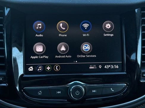 Used 2022 Chevrolet Trax LT w/ Driver Confidence Package image 31