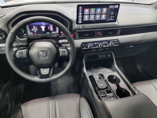 New 2026 Honda Pilot Black Edition image 25