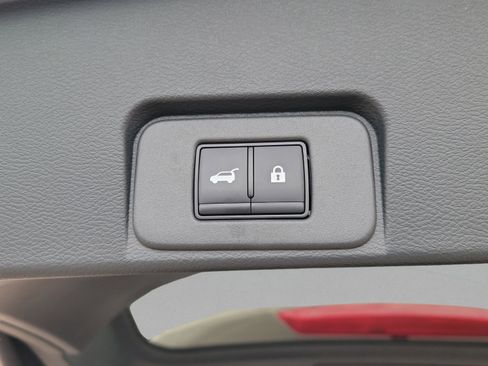 Certified 2024 Nissan Rogue SV w/ SV Premium Package image 7