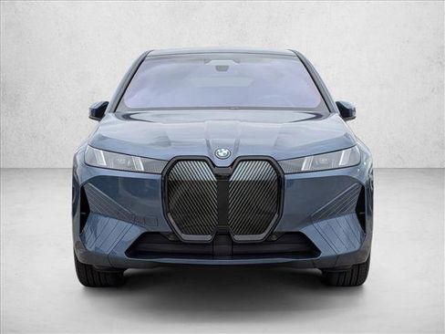 New 2026 BMW iX xDrive60 image 6