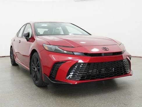 New 2026 Toyota Camry Hybrid FWD image 19