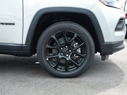 New 2026 Jeep Compass Latitude AWD/4WD image 5