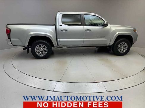 Used 2019 Toyota Tacoma SR5 image 6