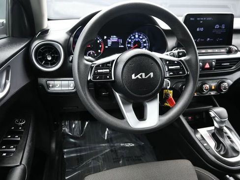 Used 2024 Kia Forte LXS w/ LXS Technology Package image 17