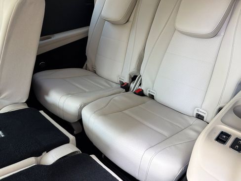 New 2026 Mercedes-Benz GLS 450 4MATIC image 14