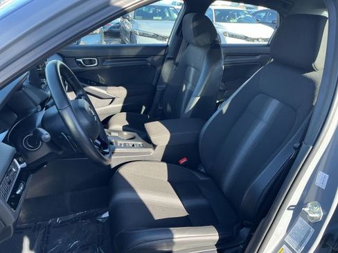 Used 2025 Honda Civic Sport image 15