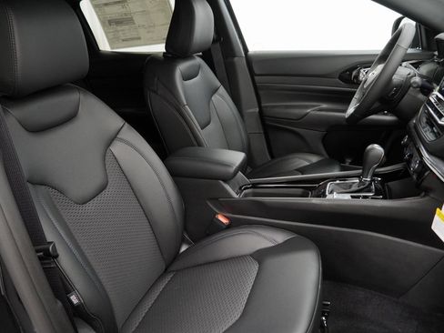 New 2026 Jeep Compass Latitude image 34