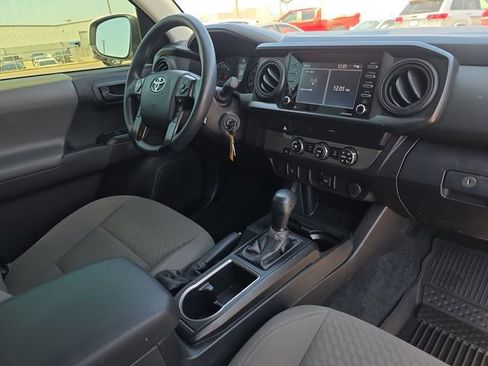 Used 2021 Toyota Tacoma SR w/ SR Convenience Package image 16