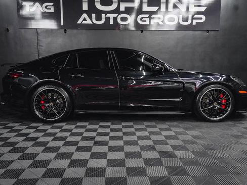 Used 2018 Porsche Panamera Turbo image 18