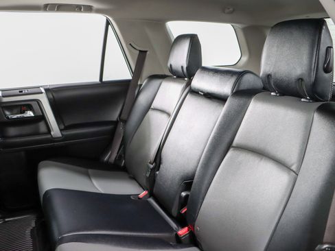 Used 2024 Toyota 4Runner SR5 Premium w/ Moonroof Package AWD/4WD image 29