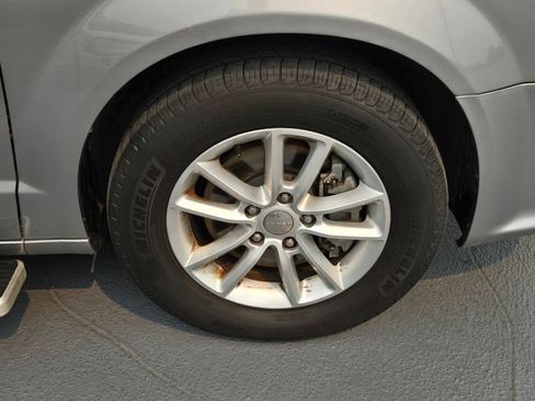 Used 2019 Dodge Grand Caravan SXT FWD image 9