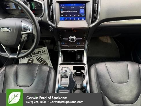 Used 2020 Ford Edge Titanium w/ Equipment Group 301A AWD/4WD image 30