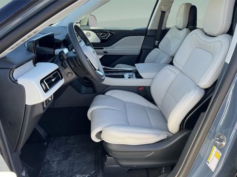 New 2026 Lincoln Aviator Reserve w/ Luxury Package image 23