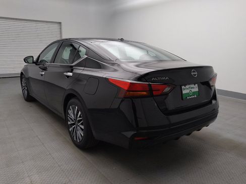 Used 2025 Nissan Altima 2.5 SV FWD image 5