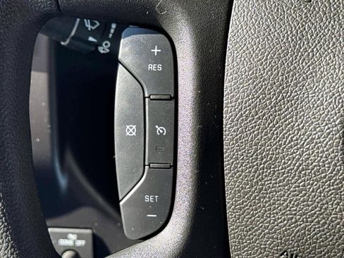 Used 2023 GMC Savana 2500 image 20