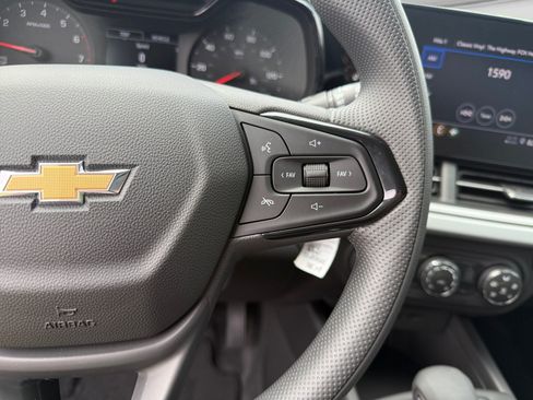 New 2026 Chevrolet Trax LS FWD image 25