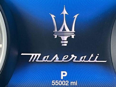 Used 2018 Maserati Levante AWD/4WD image 18