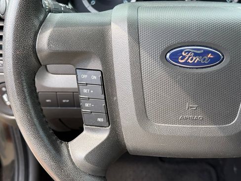 Used 2012 Ford Escape XLT AWD/4WD image 15