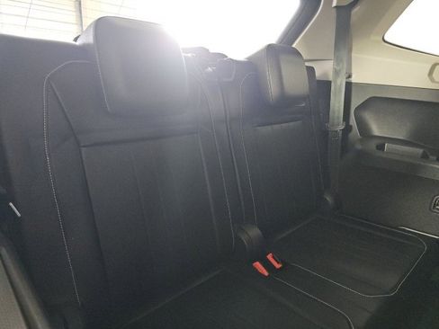 Used 2022 Volkswagen Tiguan SE image 14